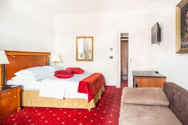 Double or Twin Room · photo 1