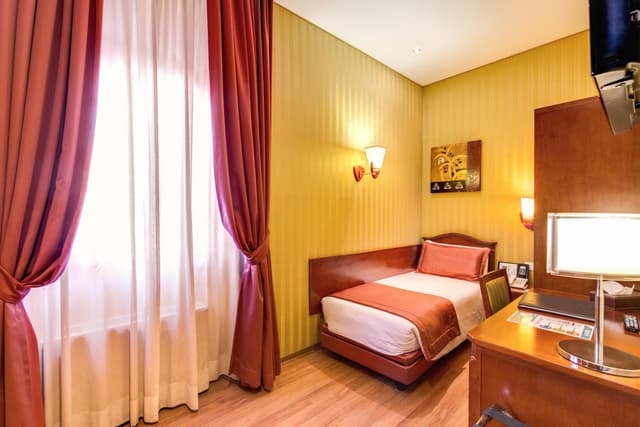 Single Room · photo 1