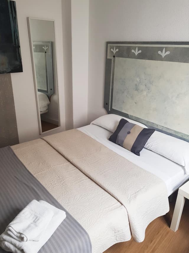 Double Room · photo 3