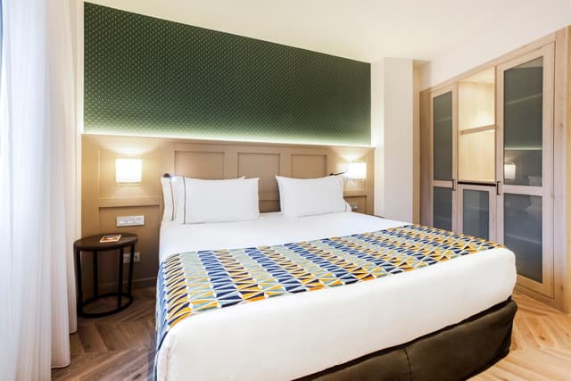 Double or Twin Room · photo 3