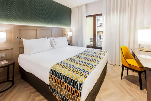 Double or Twin Room · photo 4