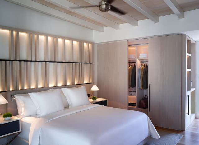 Bungalow with King Bed and Garden View · photo 1
