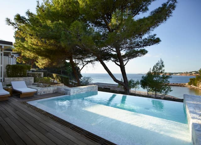 Bungalow with Pool and Sea View · photo 3