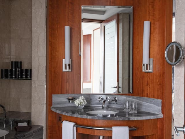 Habitación Deluxe con Acceso Privado a la Playa y Conexión Directa al Museo del Futuro · foto 1