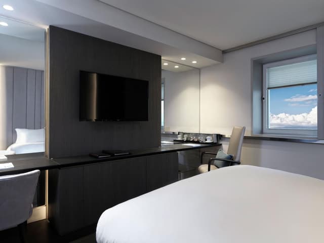 Luxury Queen Room · photo 5
