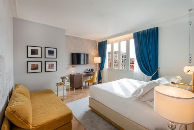 Deluxe Double Room with partial Canal View · foto 4