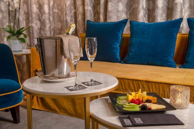 Deluxe Double Room with partial Canal View · foto 5