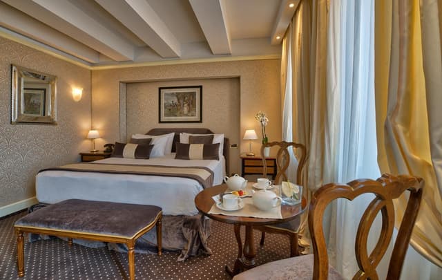 Classic Double or Twin Room with City View · foto 4