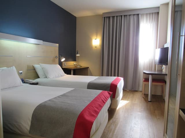 Standard Twin Room - Free Breakfast · photo 1