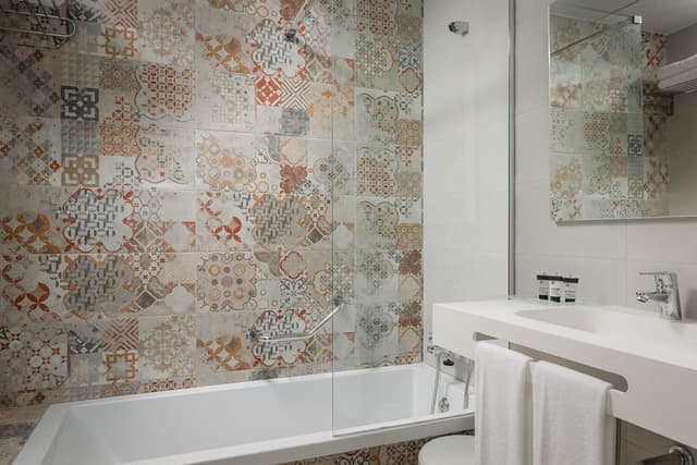 Double or Twin Room · photo 4