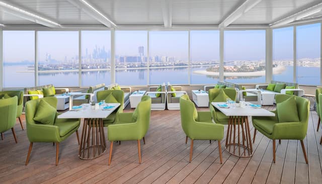 Habitación Premium con Balcón y Vista al Mar con Palmeras - Acceso al Club Lounge · foto 6