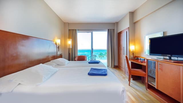 Twin Room with Sea View Spa Acces included · photo 1