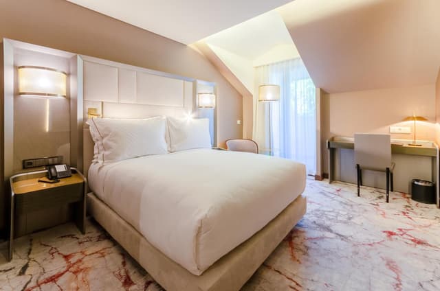 Habitación Doble Deluxe con vista a la Avenida · foto 2