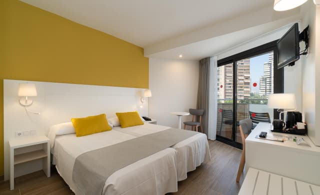 Habitación Doble (2 adultos + 1 niño) · foto 3