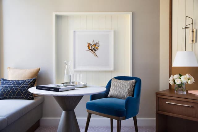 Superior City Accessible Queen Room · photo 1