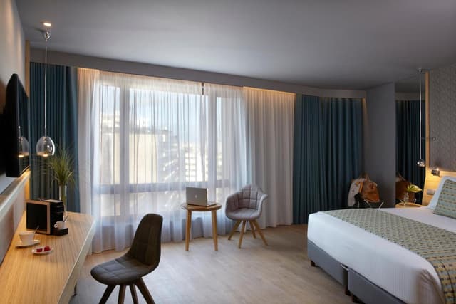 Executive Double Room with City View · photo 8