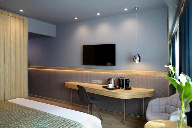 Standard Double Room with City View · photo 5