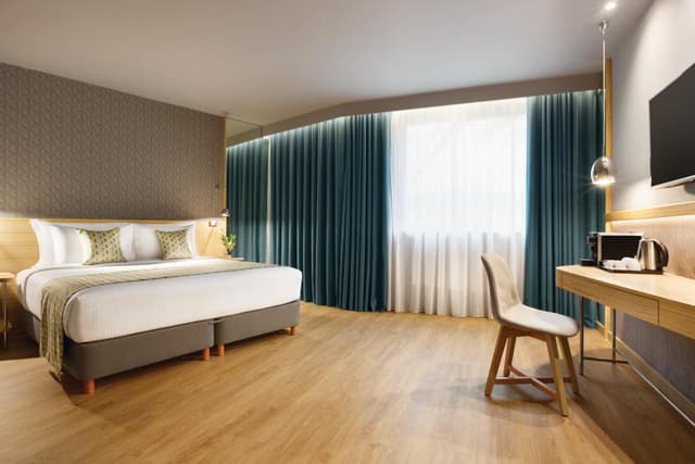 Standard Double Room with Atrium View · photo 1
