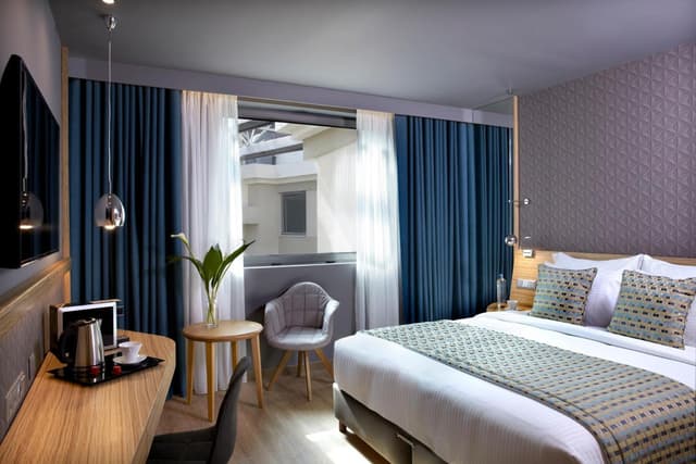 Standard Double Room with Atrium View · photo 4