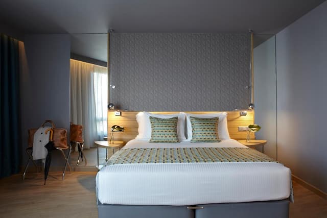 Standard Double Room with Atrium View · photo 3