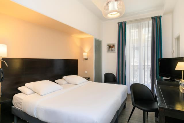 Superior Double or Twin Room · photo 6