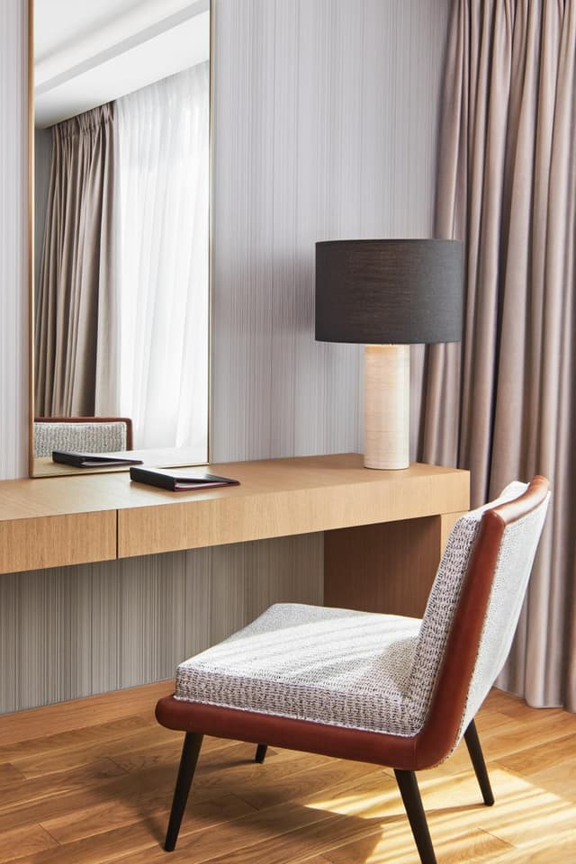 Deluxe King Room · photo 4
