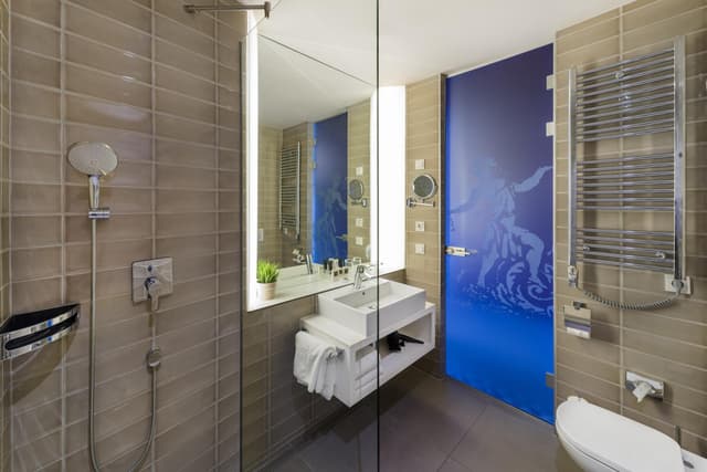 Top Floor Superior Double or Twin room · photo 3