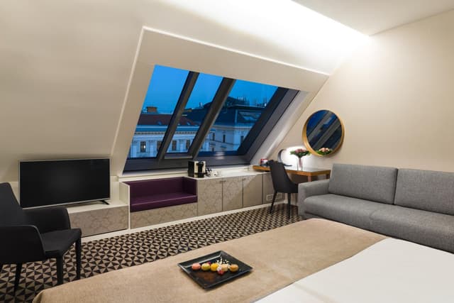 Top Floor Executive Double room · photo 4
