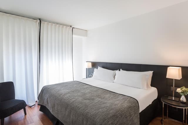 Two-Bedroom Apartment · photo 4