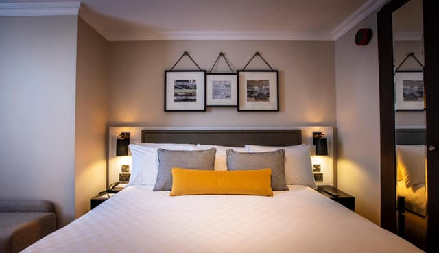 Classic King Room · photo 1