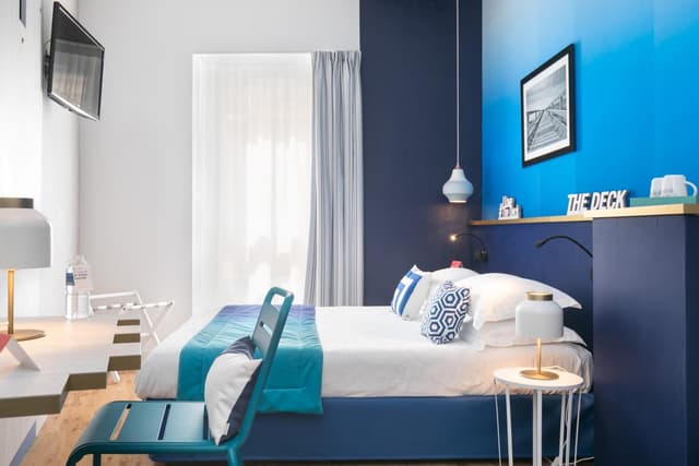 Premium Double or Twin Room · photo 1