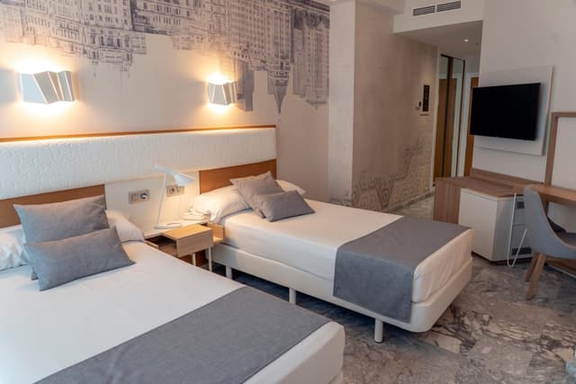 Comfort Double Room without Balcony (2 Adults) · photo 2