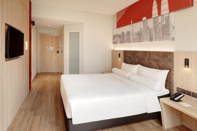 Standard Room with 1 Queen Bed · photo 4