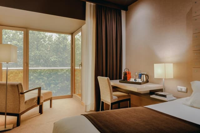 Superior Double or Twin Room with View · photo 7
