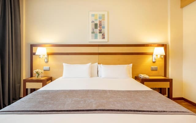 Double or Twin Room · photo 6