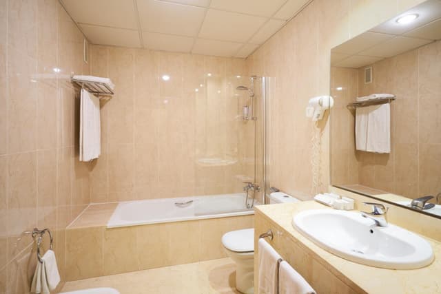 Double or Twin Room · photo 2