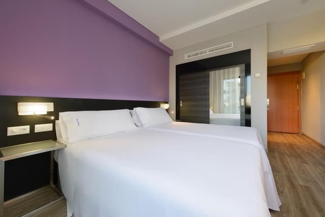 Twin Room · photo 1