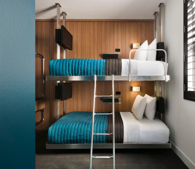 Bunk Pod · photo 1