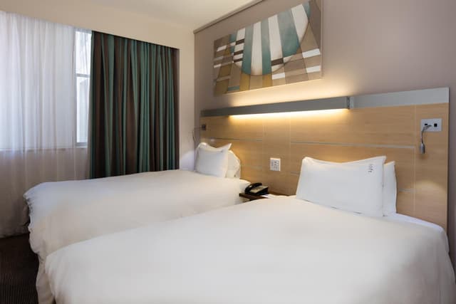 Standard Room · photo 8