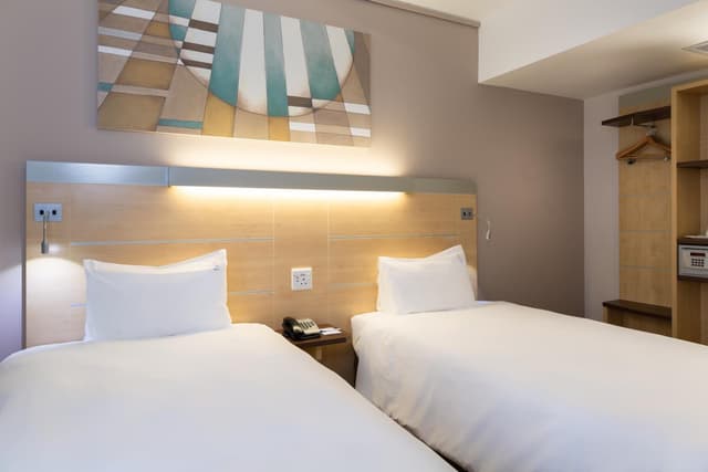 Twin Room Standard Smoking · photo 3