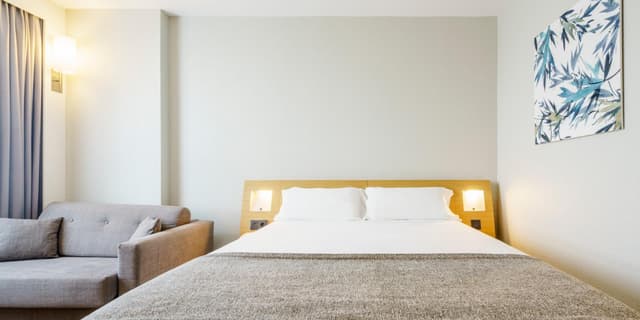 Standard Double or Twin Room · photo 4