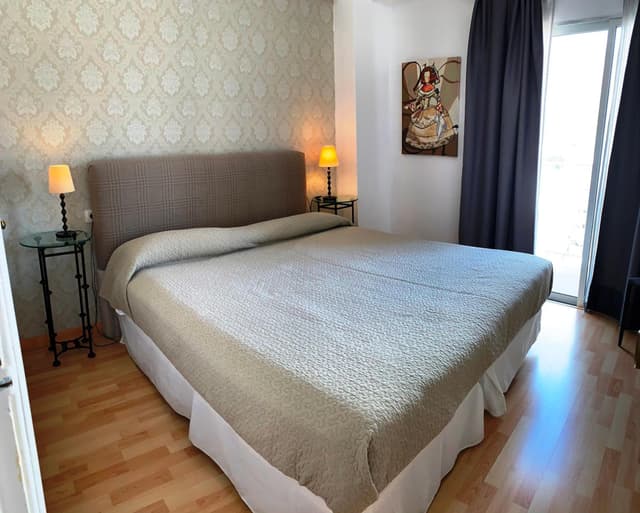 One-Bedroom Apartment - Penthouse · photo 4