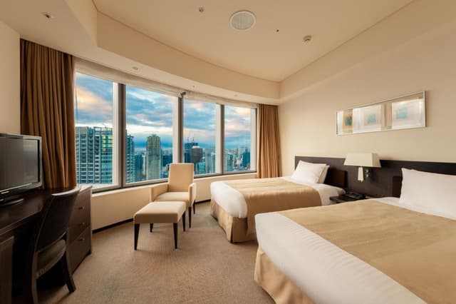 Corner Twin Room - Non Smoking - Above 27th floor · photo 5