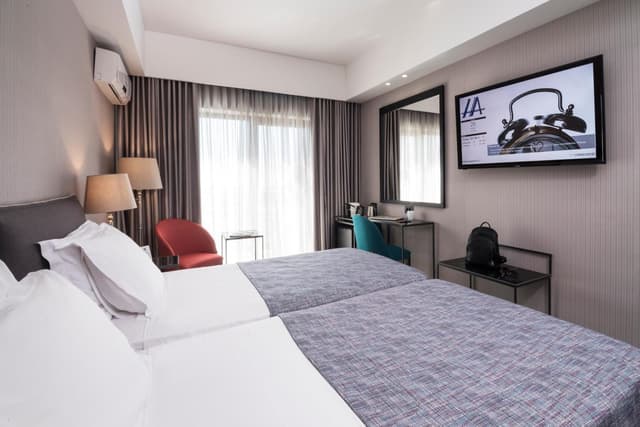 Classic Double or Twin Room · photo 3