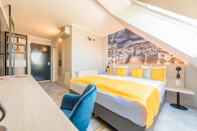 Standard Double or Twin Room · photo 1
