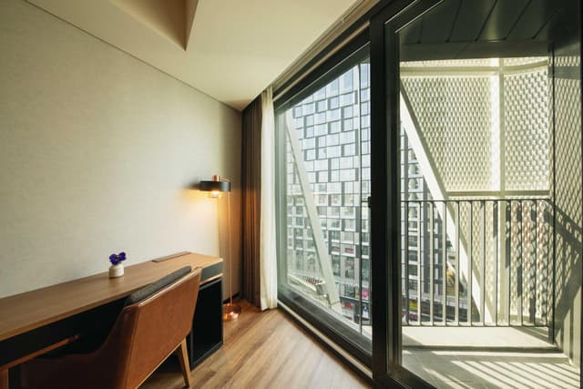 Superior Deluxe Twin Room with Balcony · photo 2