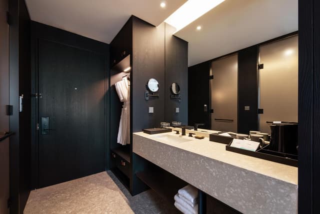 Superior Deluxe Twin Room with Balcony · photo 3
