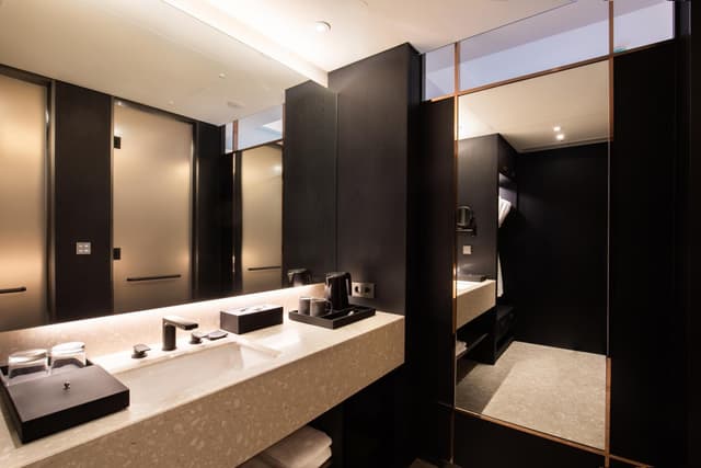 Standard King Room · photo 5