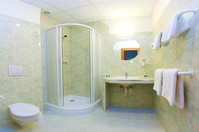 Standard Double or Twin Room · photo 2