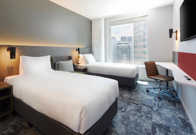 Habitación Estándar con Cama Queen y Desayuno Gratis - Piso Alto · foto 1
